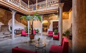 Palacio De Santa Ines